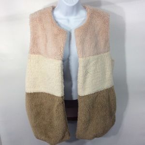 Altar'd State Small Colorblock Open Vest Faux Fur Vegan Pink Cream Brown
